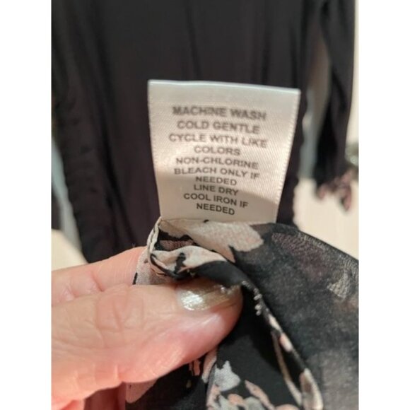 Blouse Medium Black Long Sleeve with Floral Cuffs & Separate Floral Scarf, ELLE - Picture 9 of 10